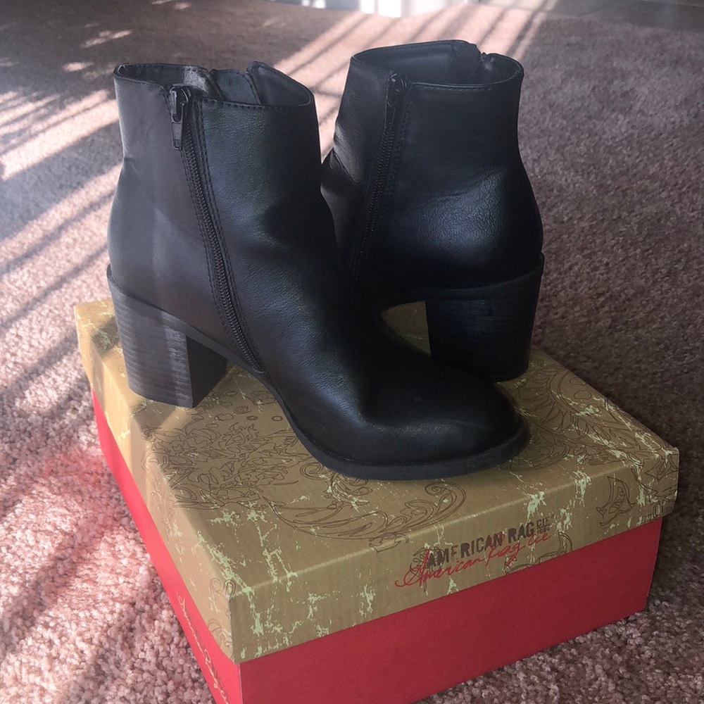 American Rag booties - Picture 1 of 3